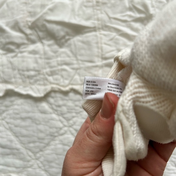 Goumi Kids Knit White Baby Booties, size 0-3 months - Picture 5 of 6